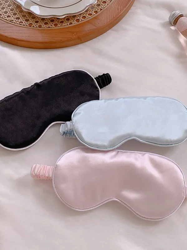 1 funda para ojos de seda sintética.