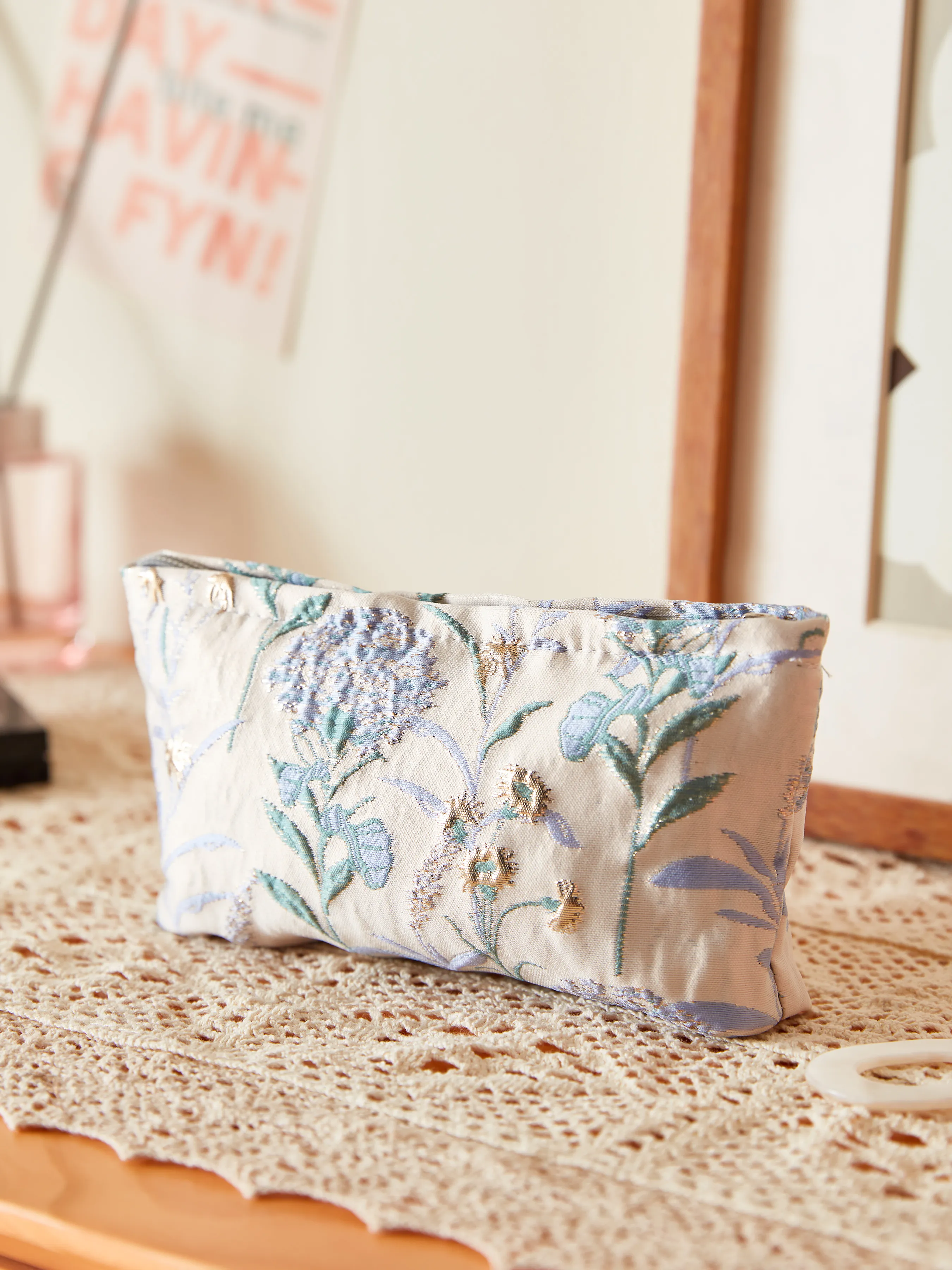  Bolsa de Maquillaje Floral