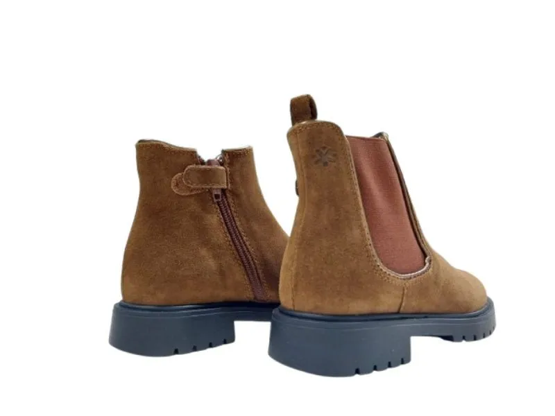 BOTIN DE PIEL SERRAJE PARA NIÑA ACEBOS EN COLOR CUERO 9977SE