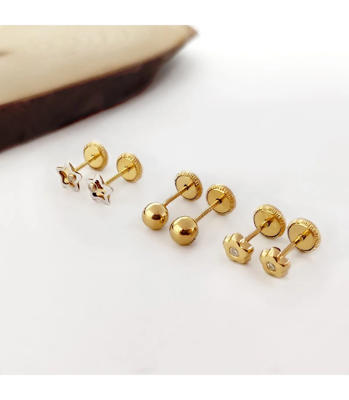 Clous d'oreilles or jaune Emma 4 mm 18 Carats