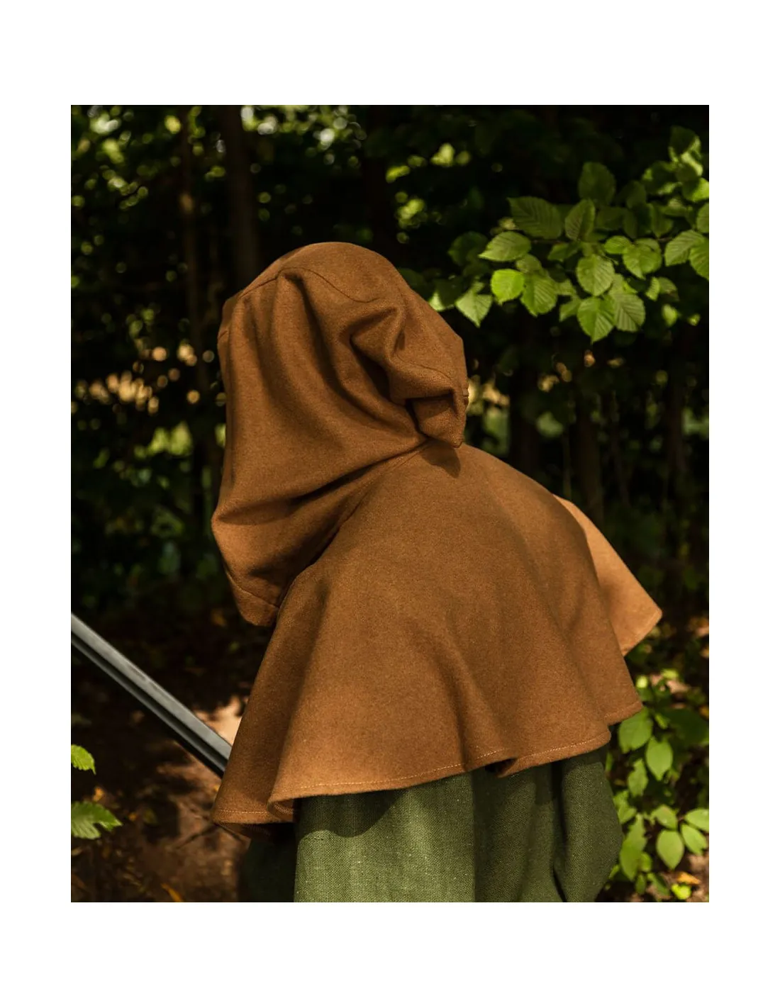 CUBREHOMBROS MEDIEVAL NOTKER CON CAPUCHA  ARENA