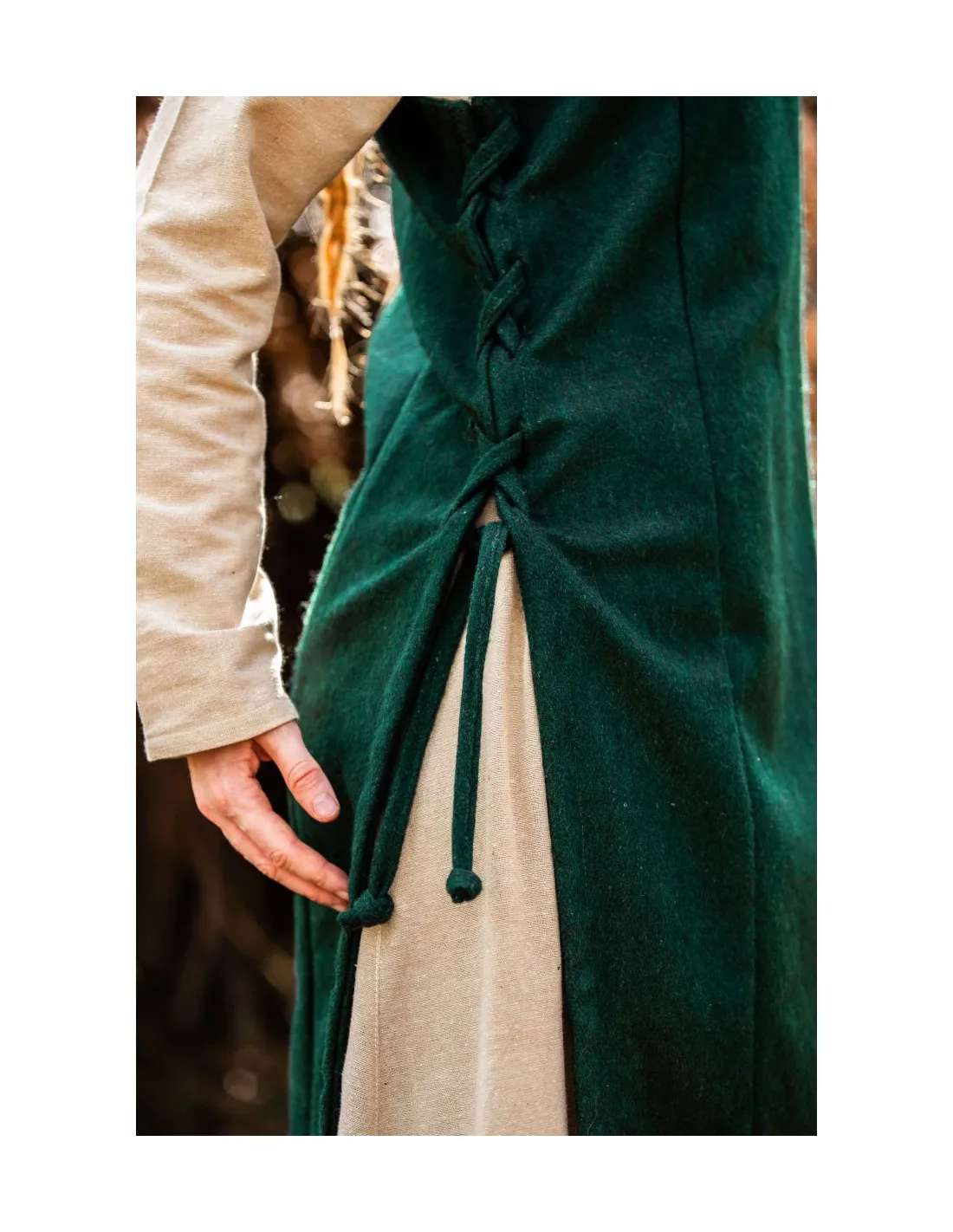 Delantal medieval vikingo Aila en lana, color verde