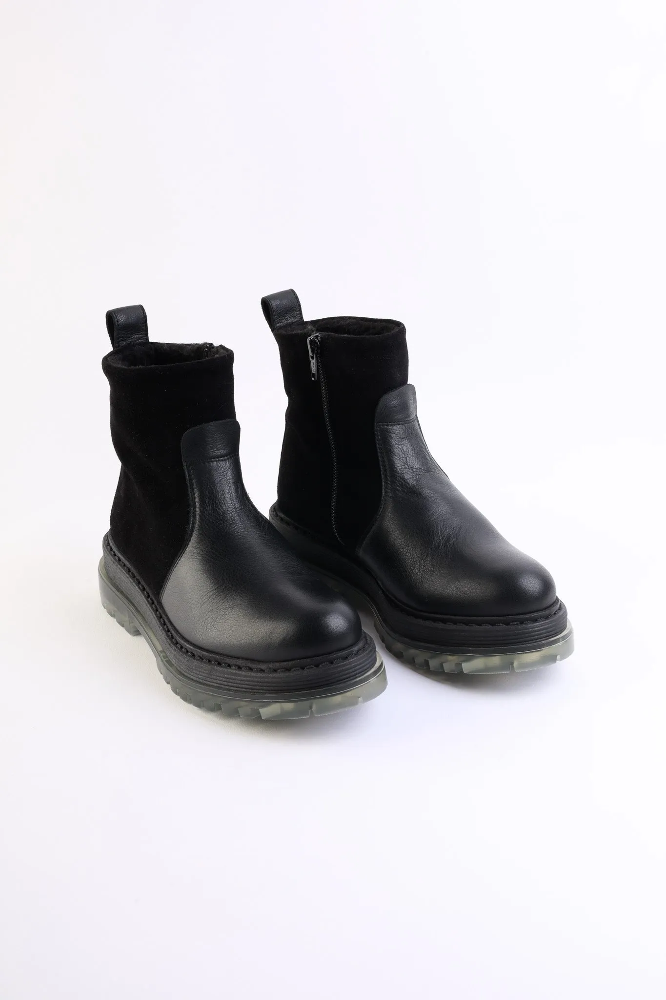 EIRA BLACK