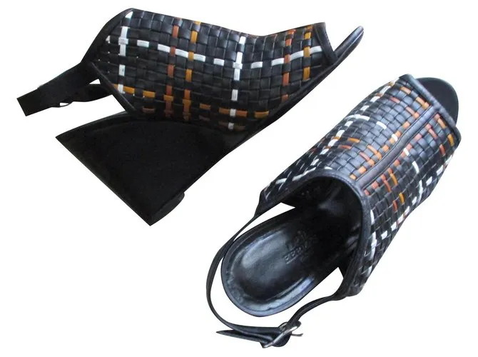 Hermès Sandalias de cuña de cuero tejido, 38,5ESO. Multicolor 