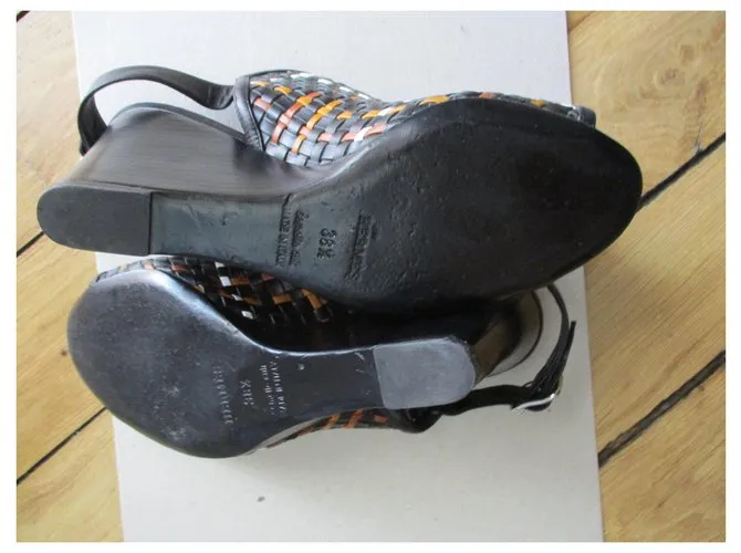 Hermès Sandalias de cuña de cuero tejido, 38,5ESO. Multicolor 