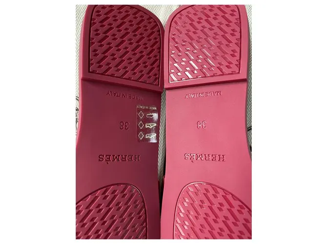 Hermès Sandalias de goma Aloha en Rose Baie Burdeos 