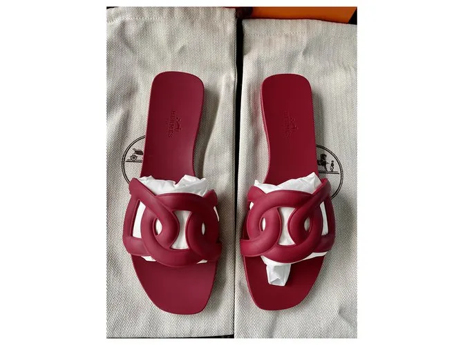 Hermès Sandalias de goma Aloha en Rose Baie Burdeos 