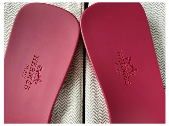 Hermès Sandalias de goma Aloha en Rose Baie Burdeos 