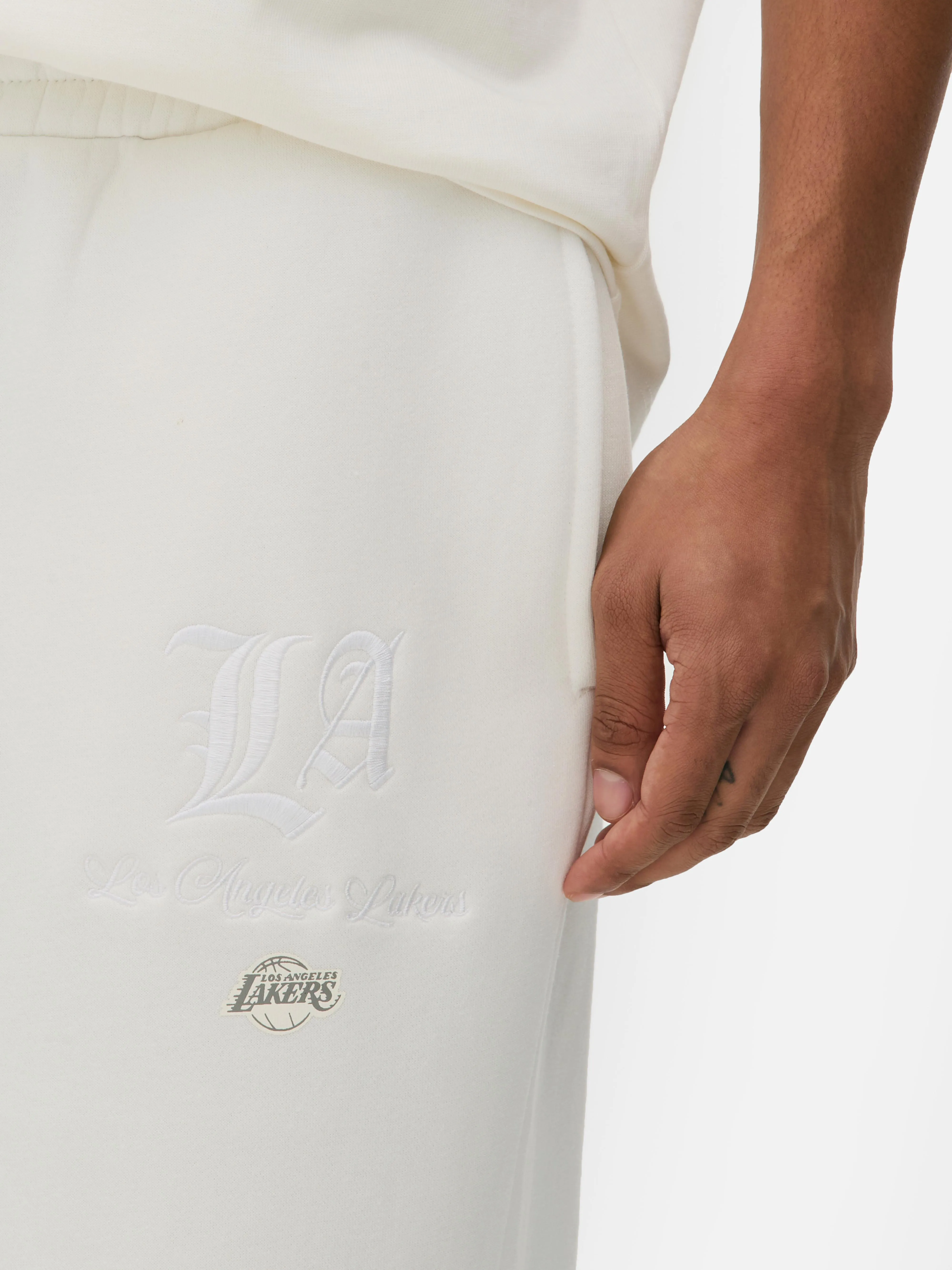Joggers bordados de los LA Lakers de la NBA