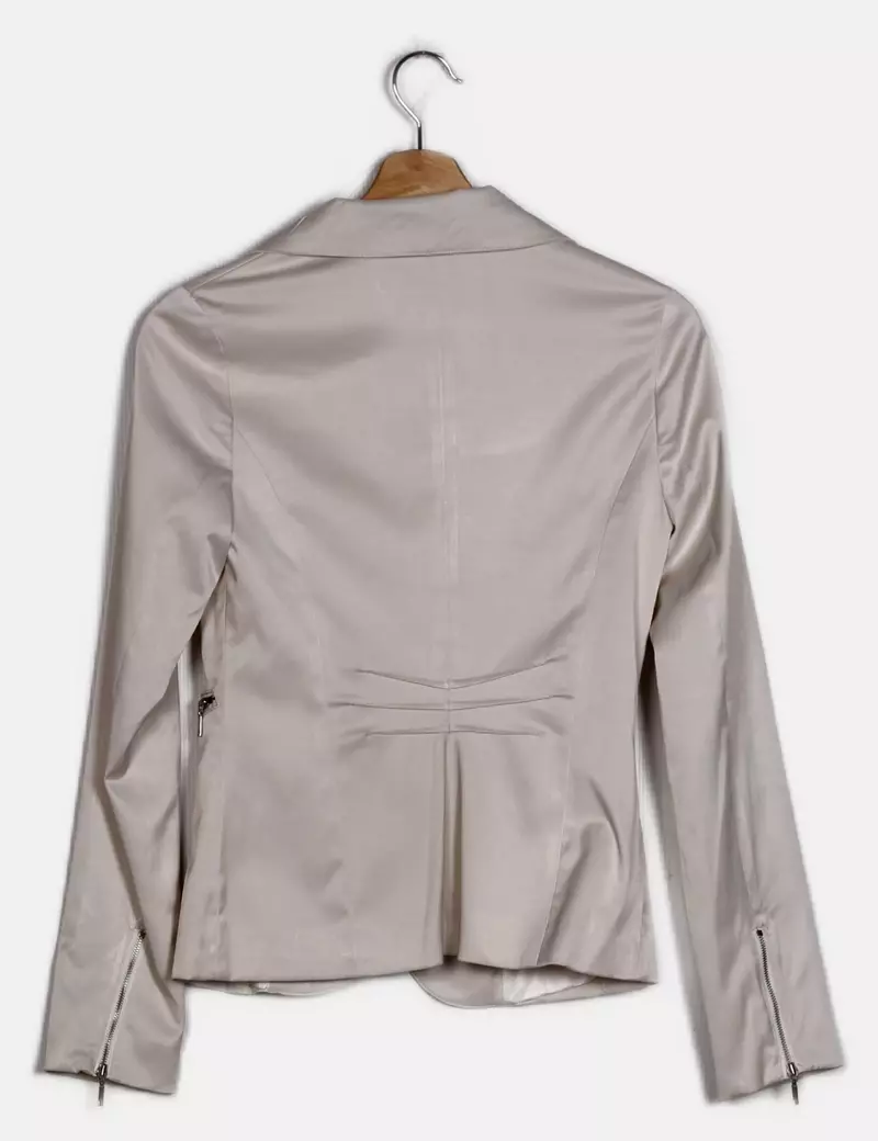 La cuadra Blazer