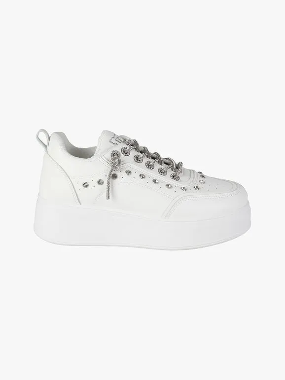 Laura Biagiotti Zapatillas de mujer con pedrería y plataforma.