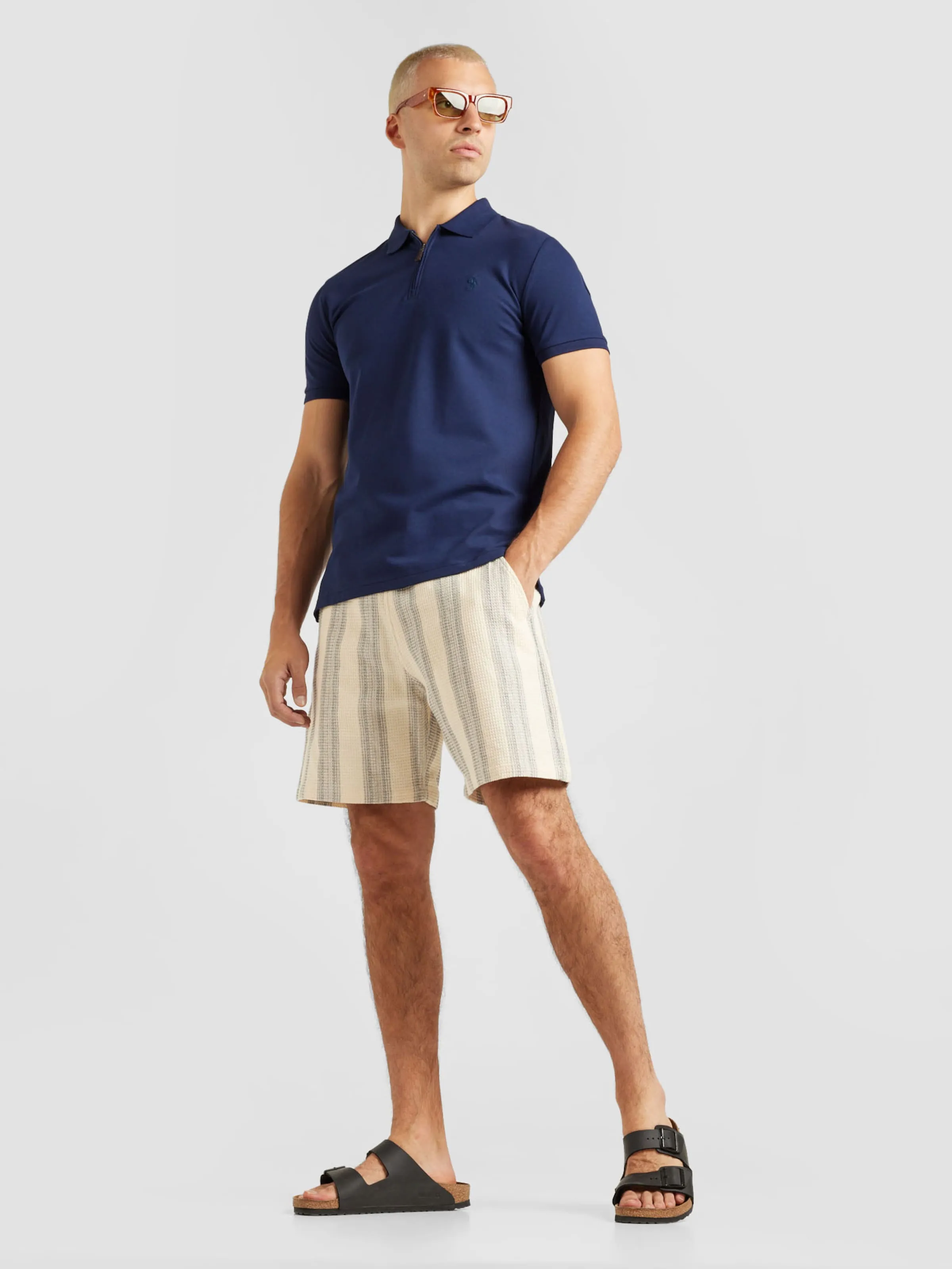 Loosefit Pantalón 'Dodson' Carhartt WIP en Crema