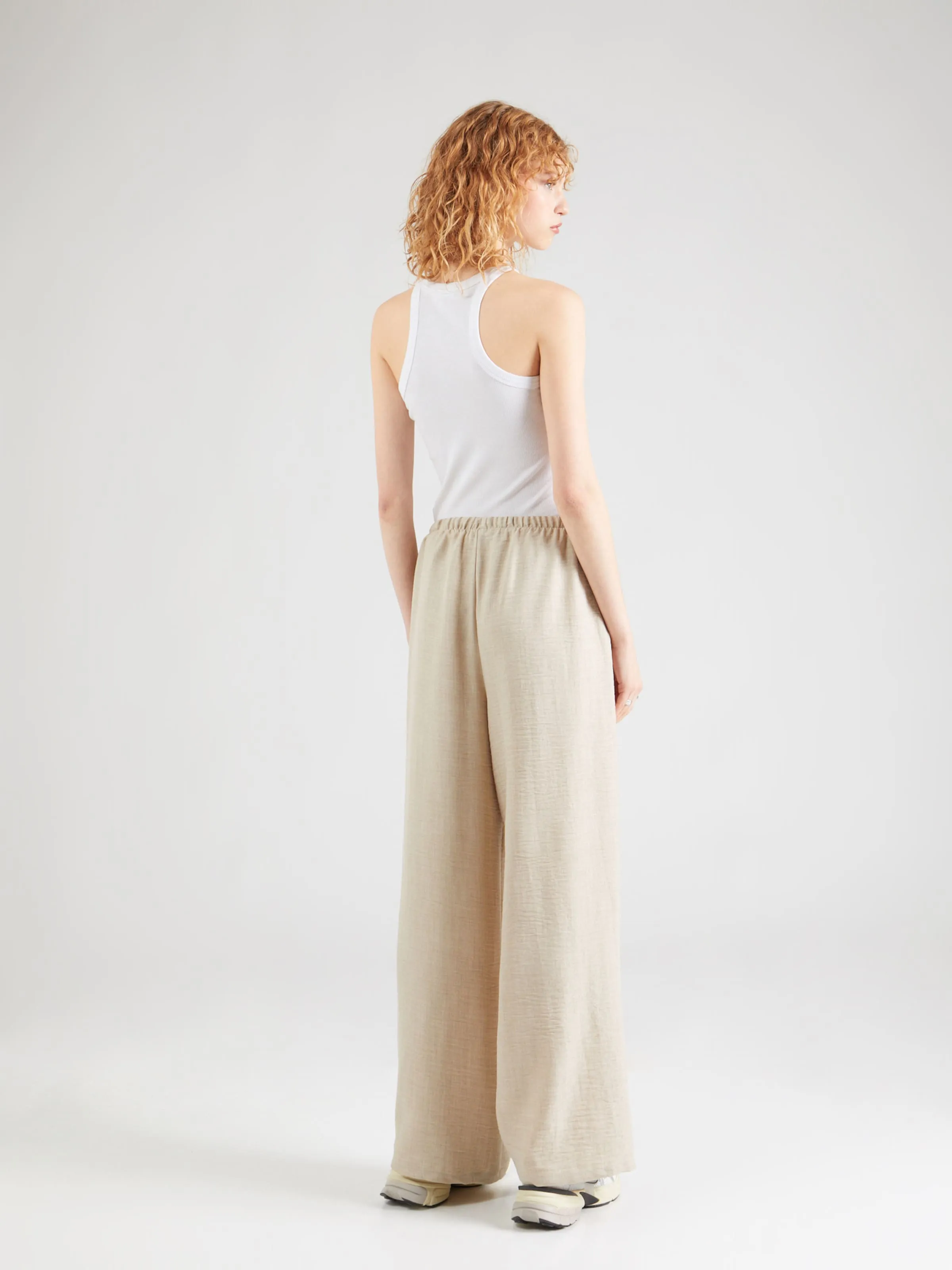Loosefit Pantalón 'VMMelaney' VERO MODA en Beige