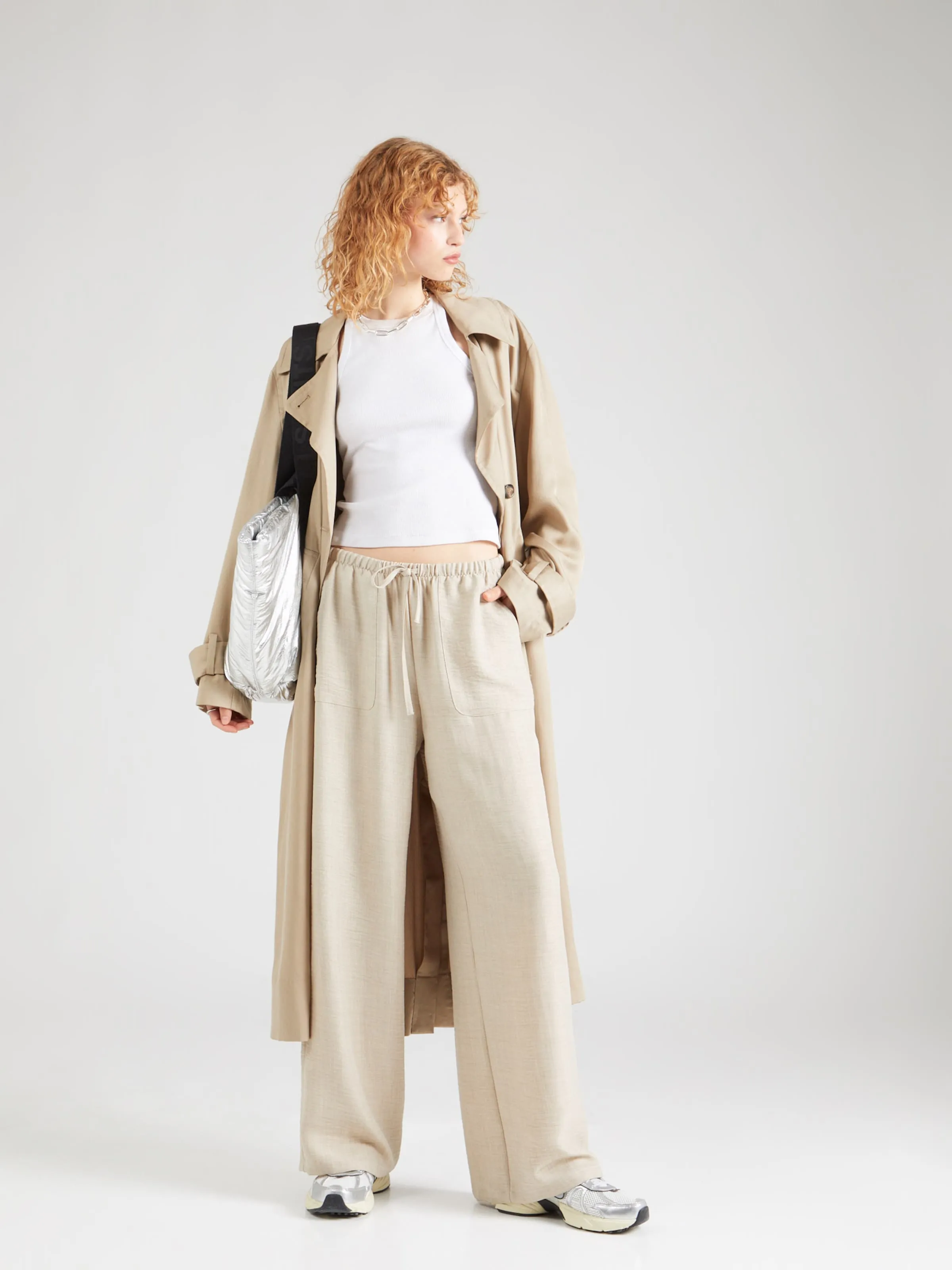 Loosefit Pantalón 'VMMelaney' VERO MODA en Beige