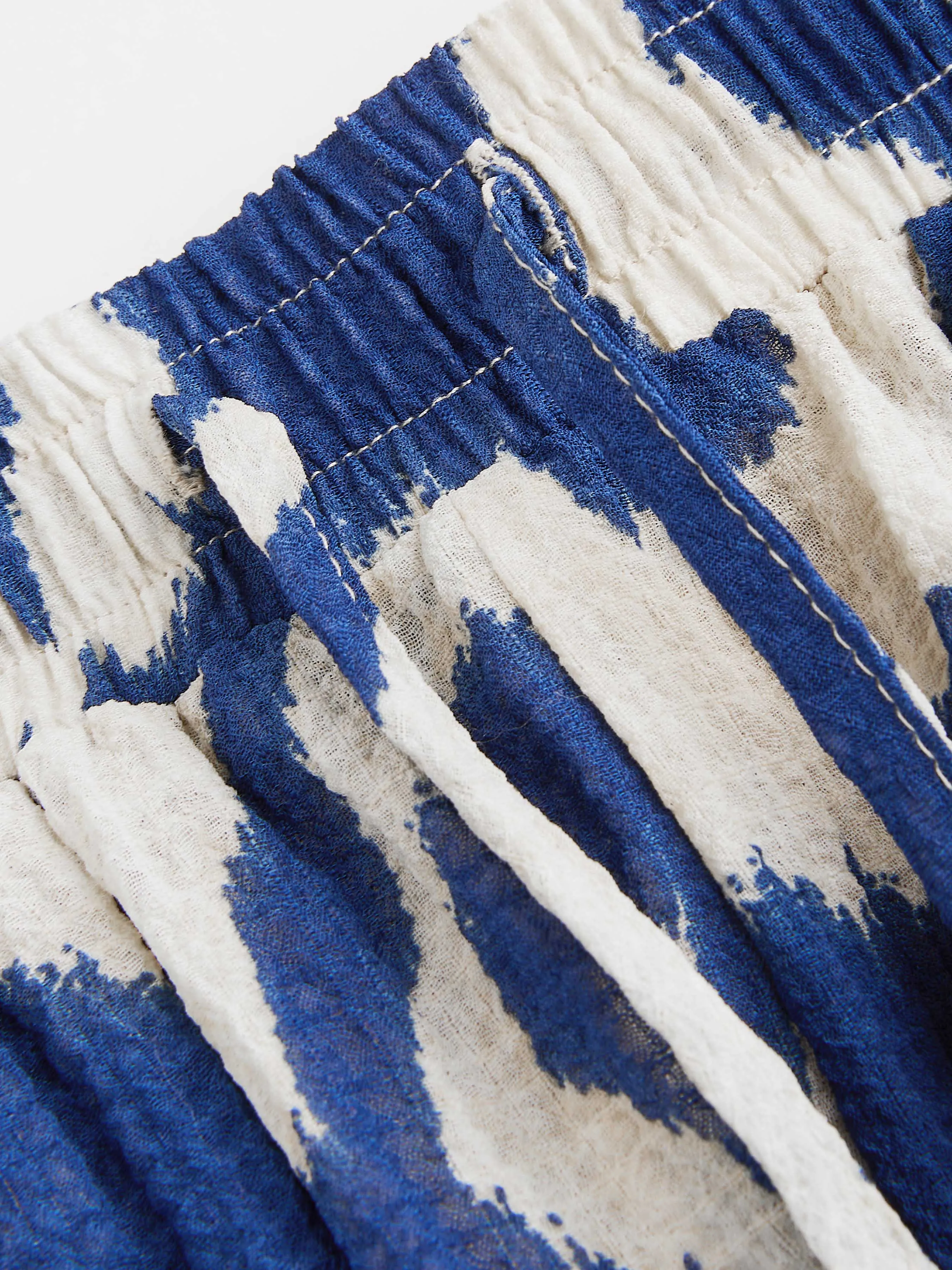 Pantalón Ancho de Pierna con Bolsillos y Estampado Abstracto de Tiro Medio Curvy