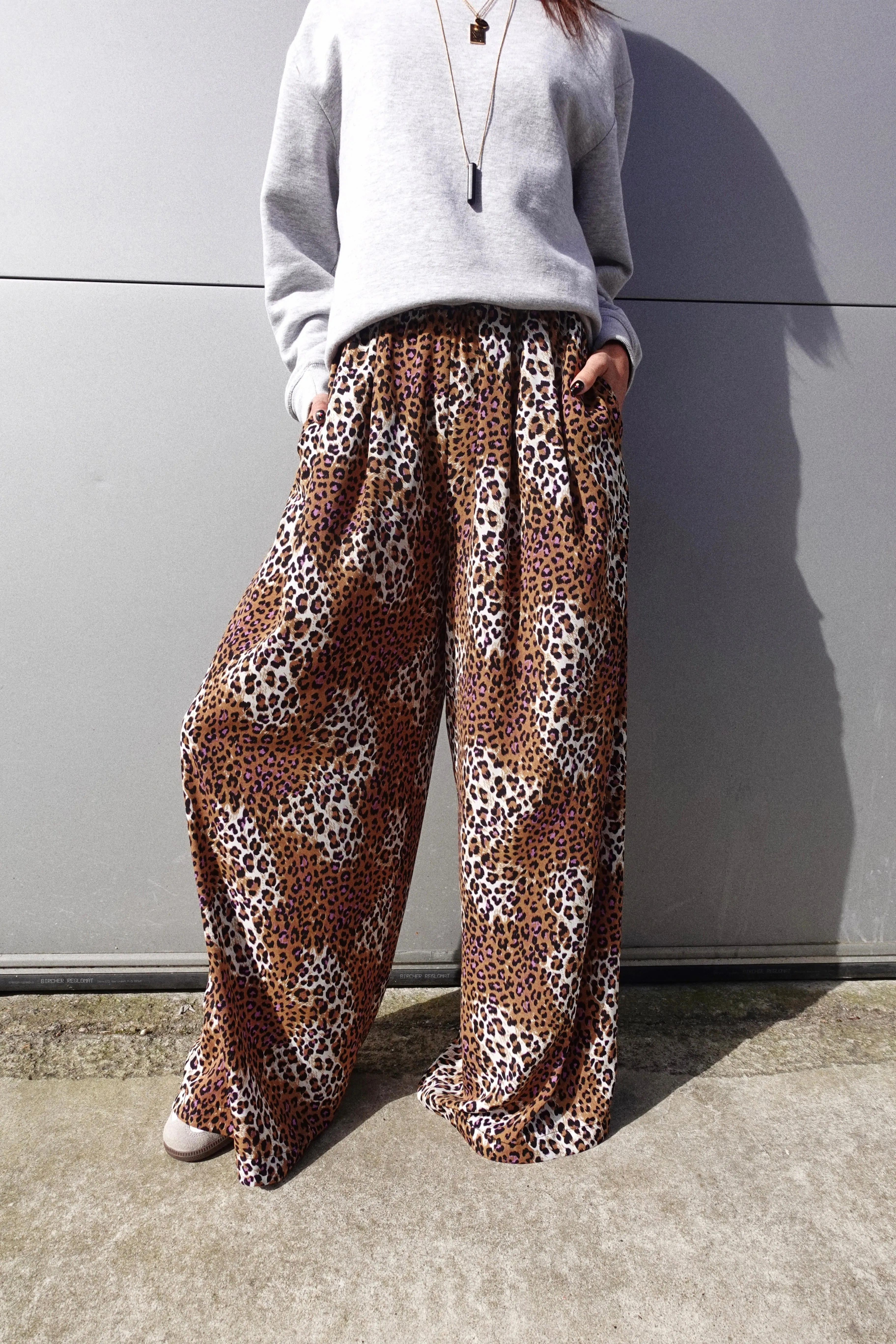 Pantalón Wide Leg  Animal Print camel y lila