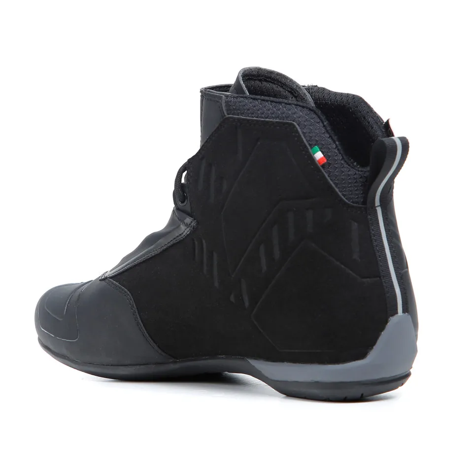 R04D WP  BLACK