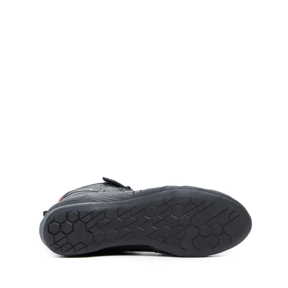R04D WP  BLACK