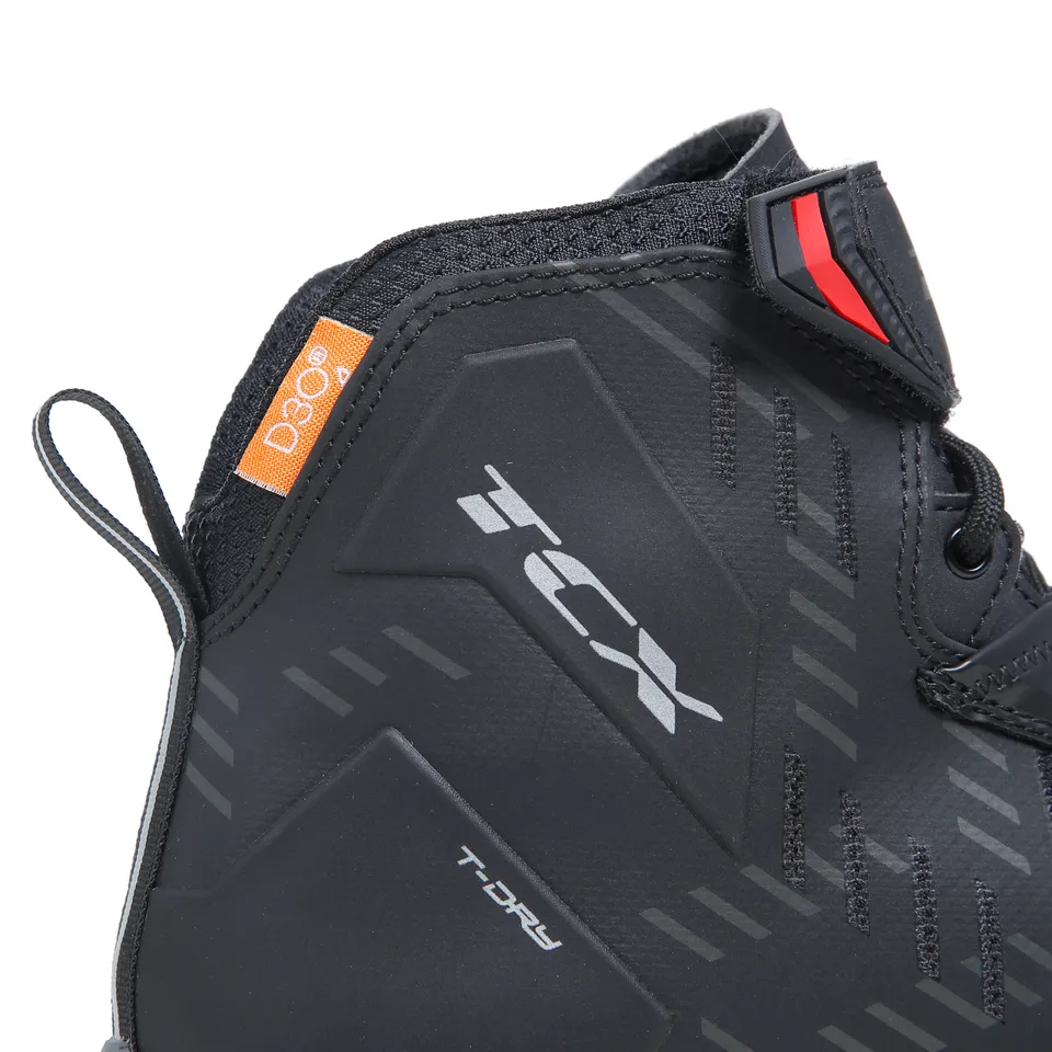 R04D WP  BLACK