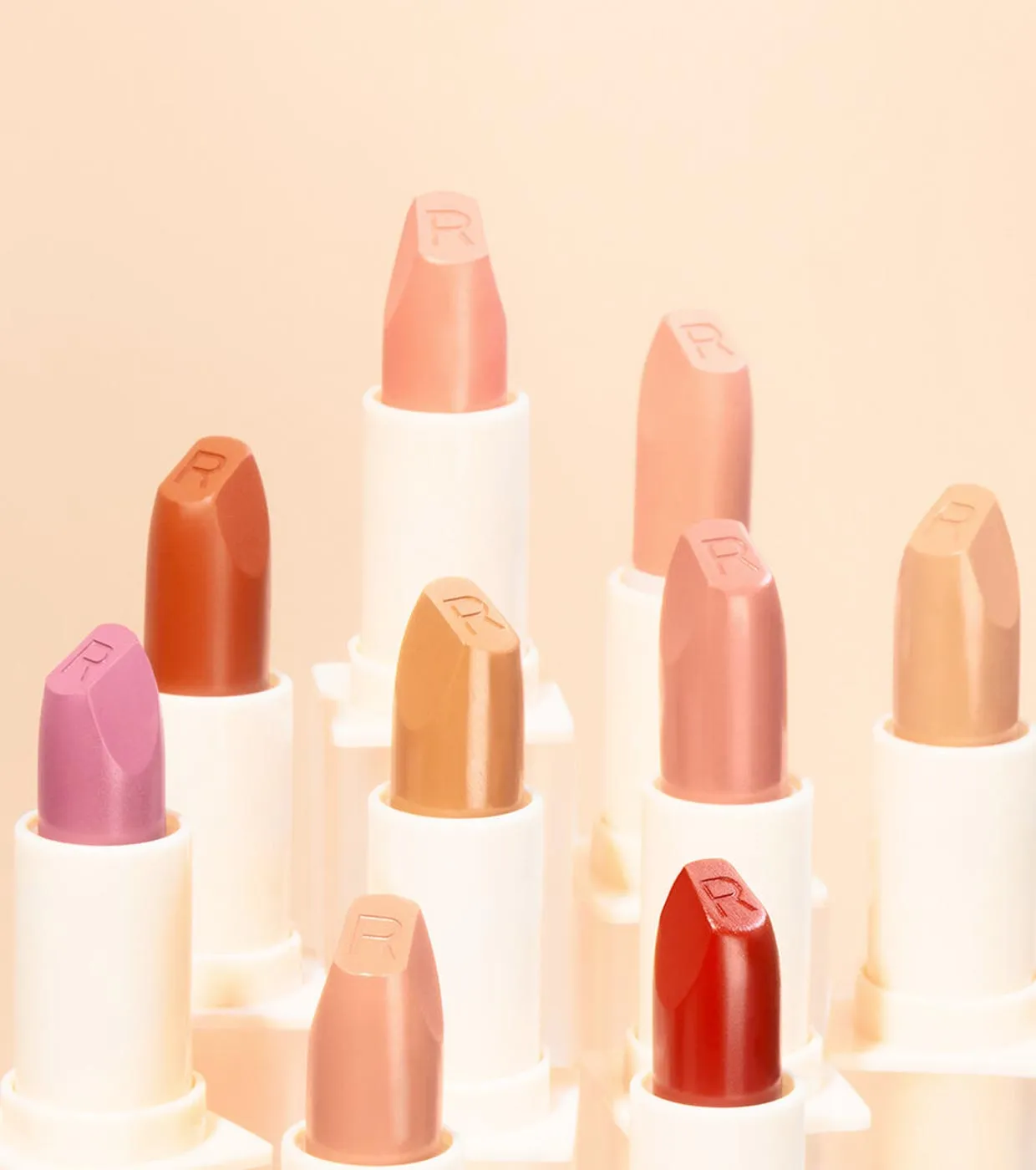 REVOLUTION  BARRA DE LABIOS SATINADA LIP ALLURE  CHAUFFEUR NUDE