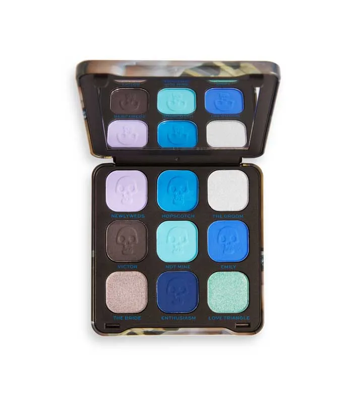 REVOLUTION  *CORPSE BRIDE X REVOLUTION*  PALETA DE SOMBRAS  THE NEWLY WEDS