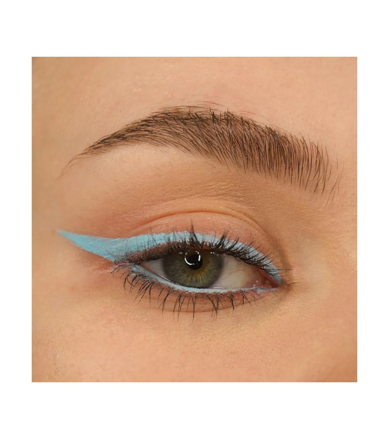 REVOLUTION  DELINEADOR DE OJOS STREAMLINE WATERLINE EYELINER PENCIL  LIGHT BLUE