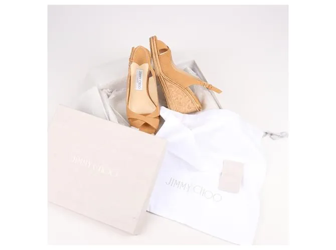 Sandalias de cuña de nobuk y cuero Jimmy Choo 38 en camello AMELY 80 con tira trasera 