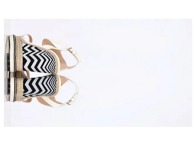 Sandalias de cuña espadrille con tira en el tobillo Nicholas Kirkwood en cuero blanco brillante Crudo 
