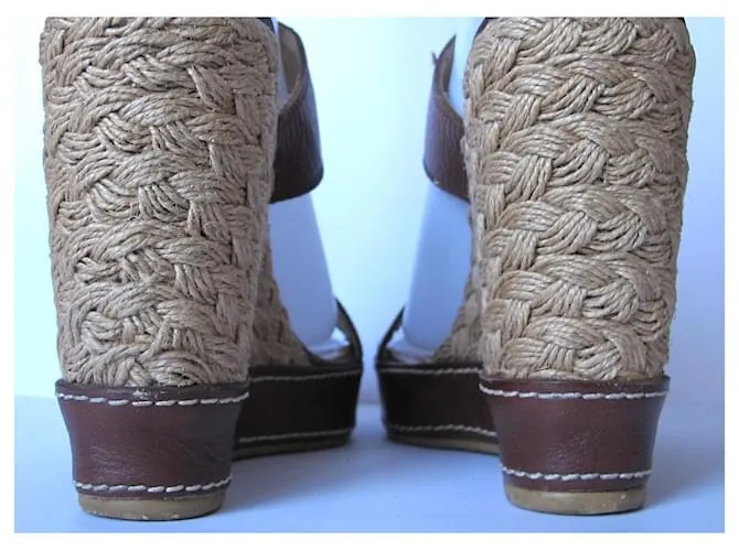 Sandalias de cuña STUART WEITZMAN 37 Castaño 