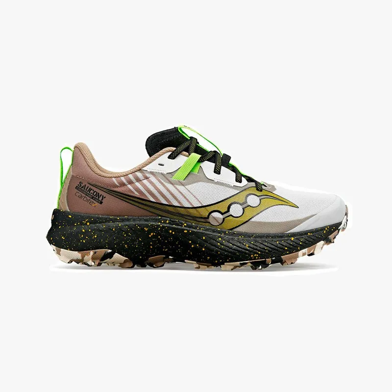SAUCONY ENDORPHIN EDGE MARRÓN