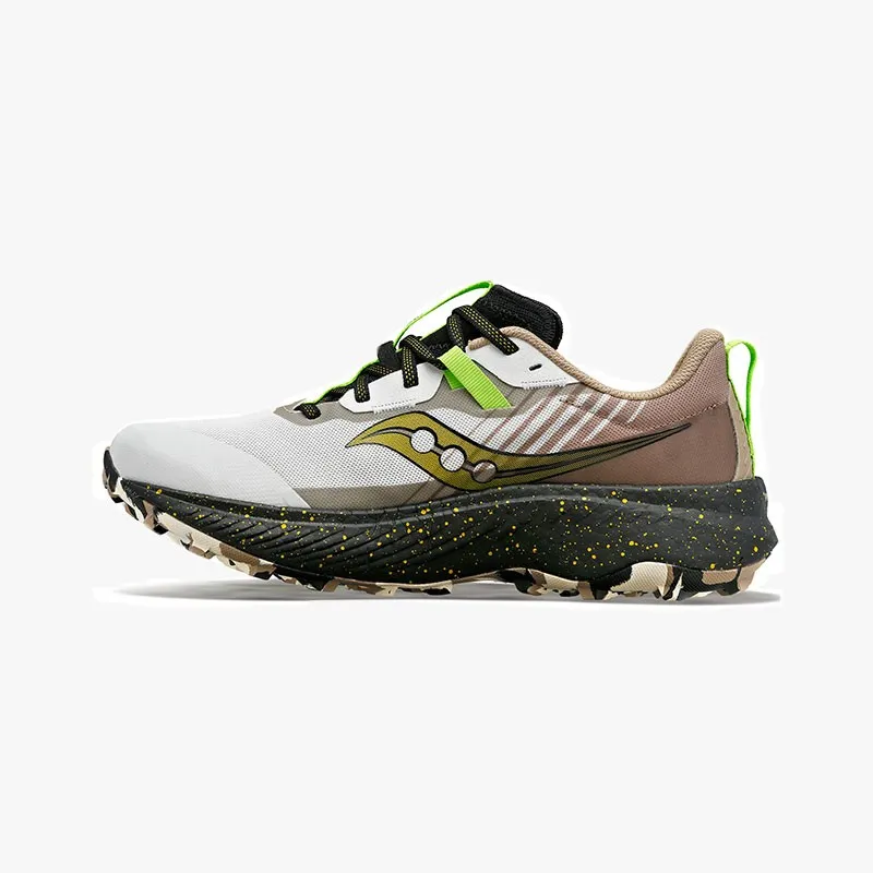 SAUCONY ENDORPHIN EDGE MARRÓN