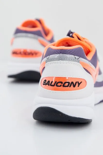 SAUCONY