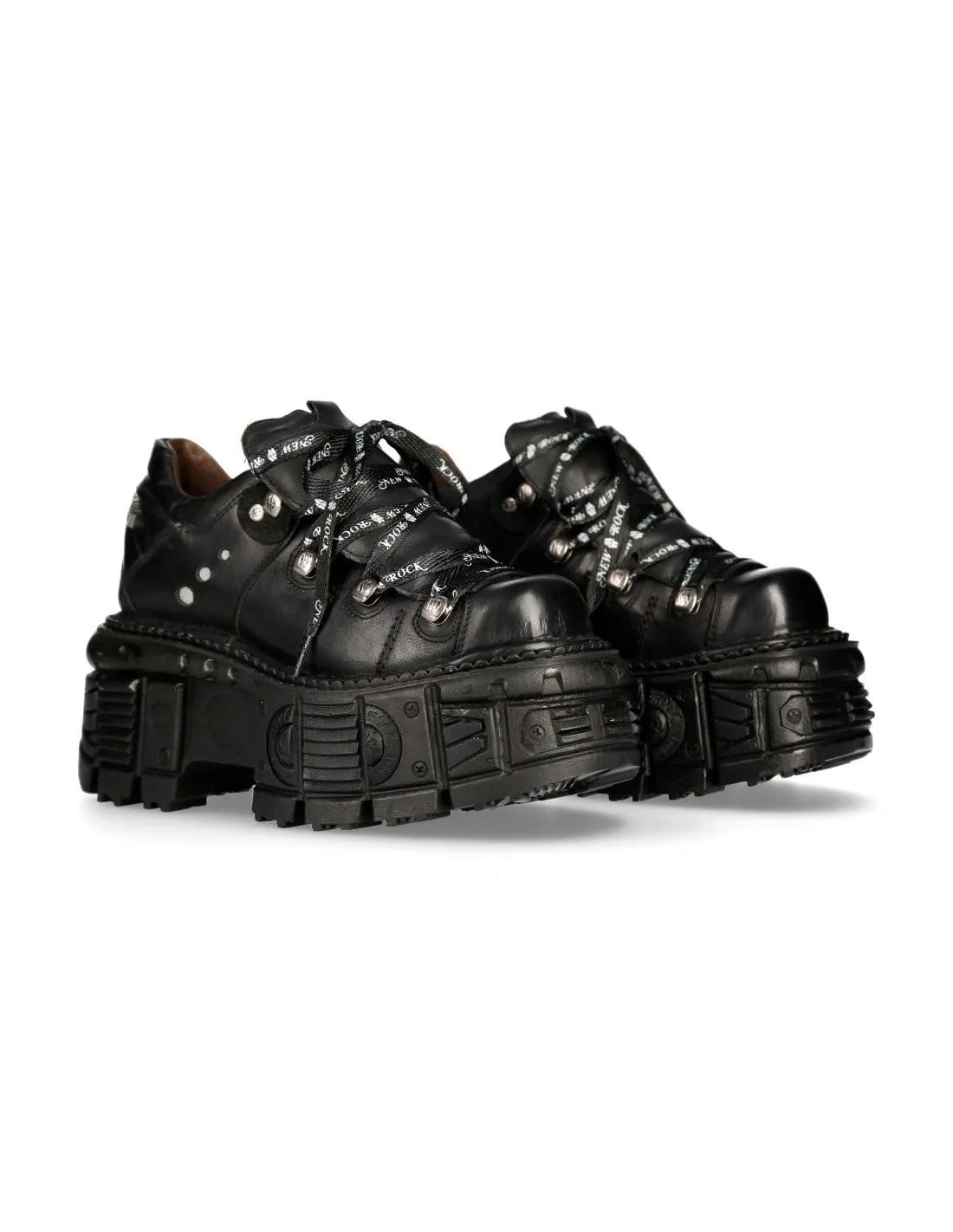 SHOE BLACK IMPERFECT WITH LACES MTANK120NSHLACES1