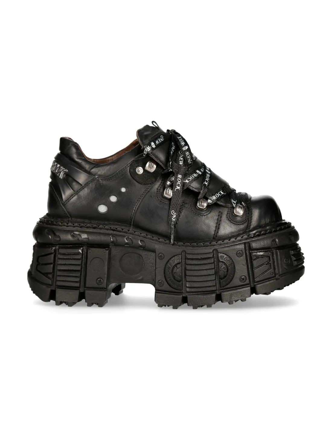 SHOE BLACK IMPERFECT WITH LACES MTANK120NSHLACES1