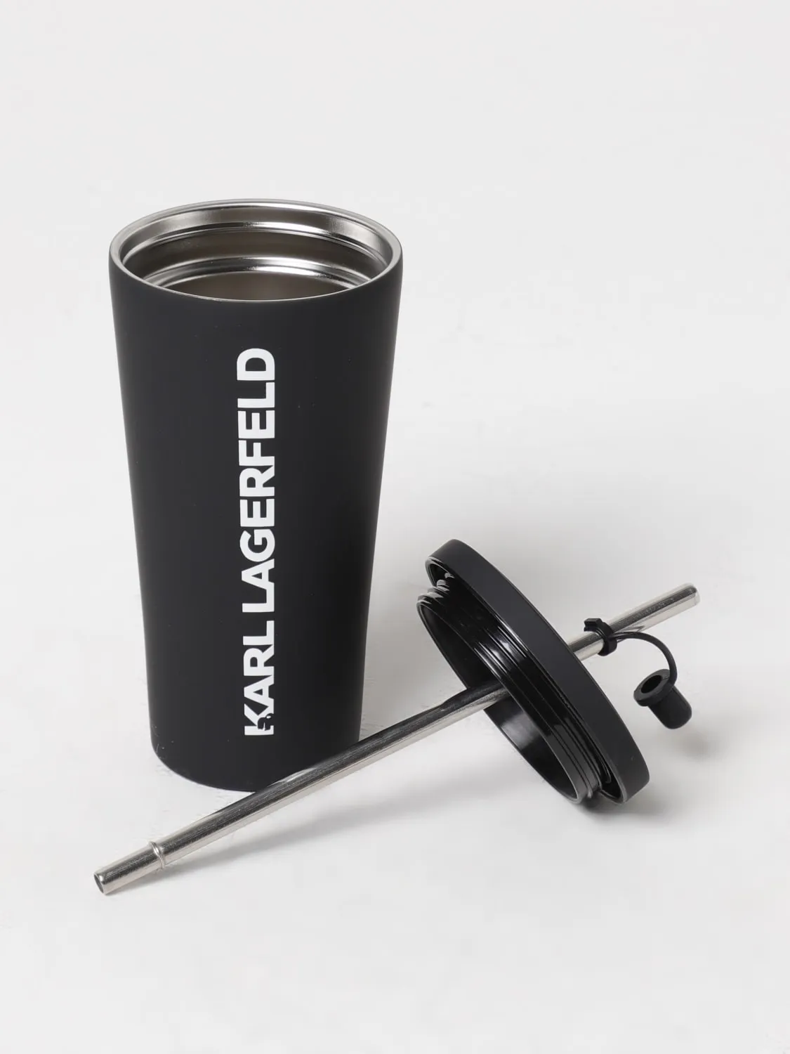 Té y café lifestyle Karl Lagerfeld