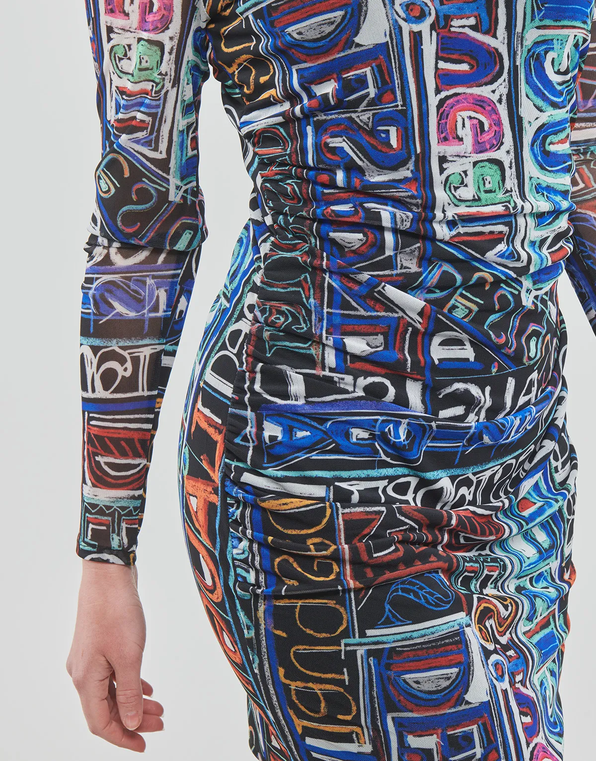 VEST_LETTERING