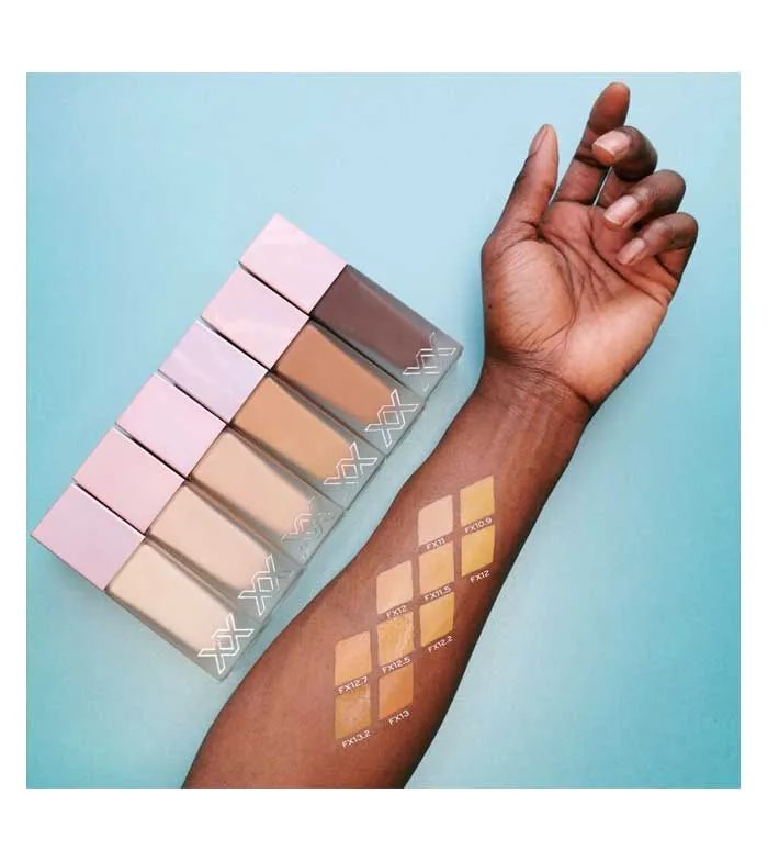 XX REVOLUTION  BASE DE MAQUILLAJE GLOW SKIN FAUXXDATION  FX20