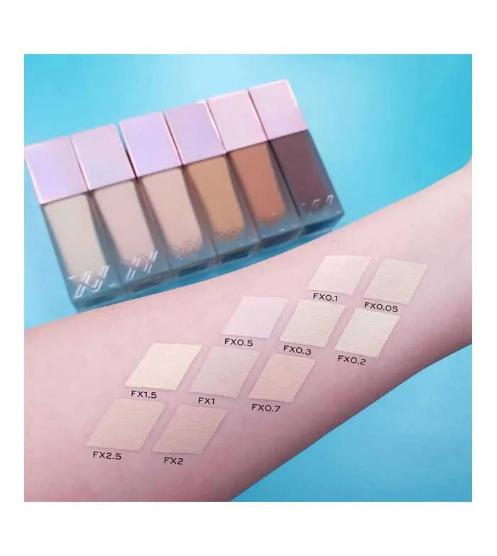 XX REVOLUTION  BASE DE MAQUILLAJE GLOW SKIN FAUXXDATION  FX20