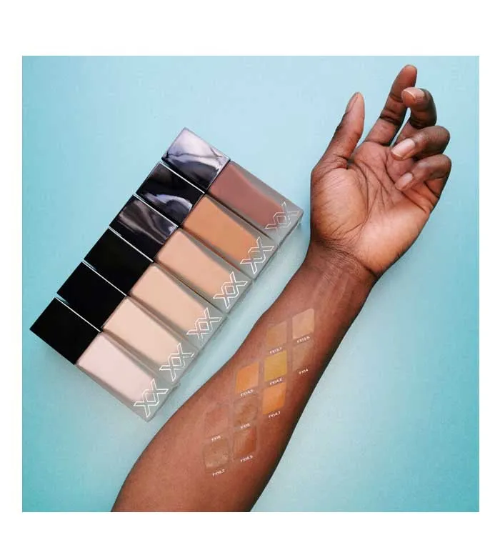 XX REVOLUTION  BASE DE MAQUILLAJE LIQUID SKIN FAUXXDATION  FX18