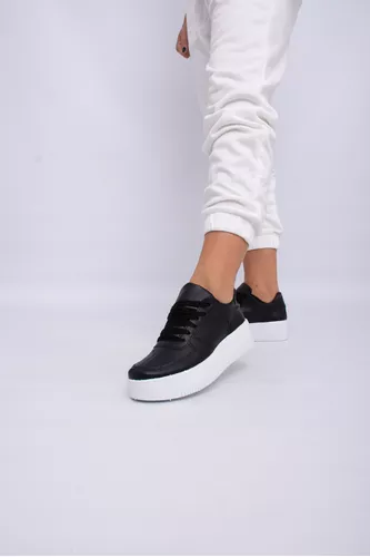 ZAPATILLAS DE MUJER BAJAS MODA LIVIANA COMODA MODA ART160