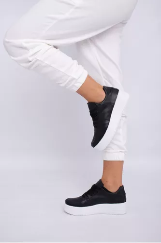 ZAPATILLAS DE MUJER BAJAS MODA LIVIANA COMODA MODA ART160