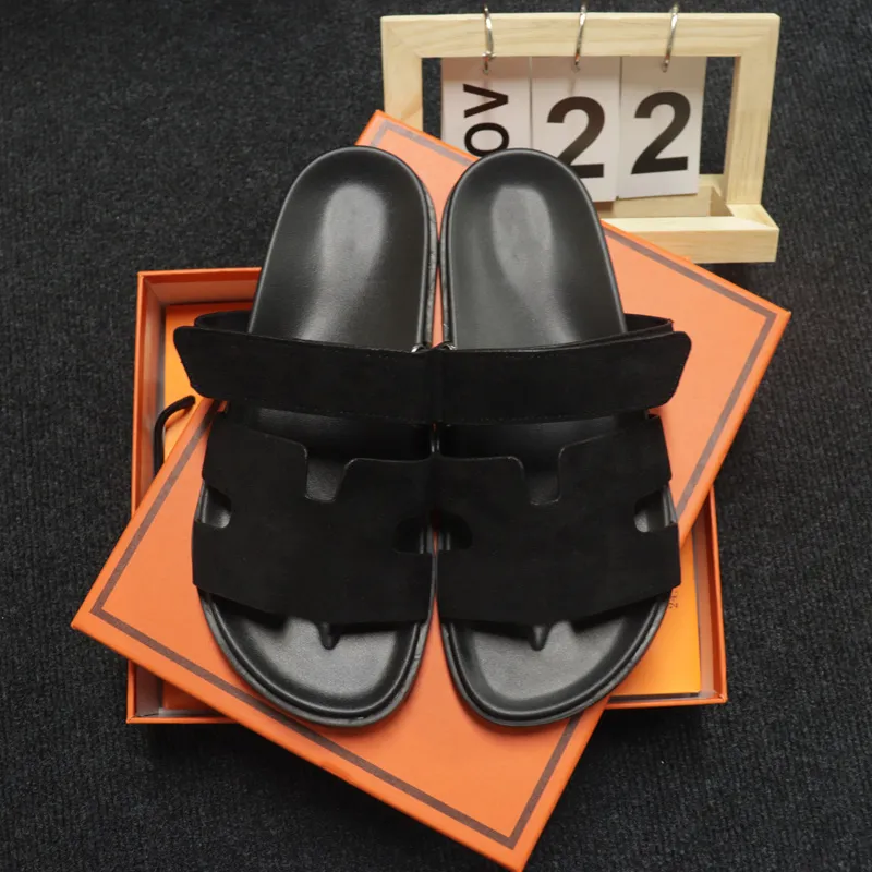 Zapatillas para mujer Zapatillas de diseñador para hombre Suelas Sandalias de playa informales de verano Cuero genuino de primer