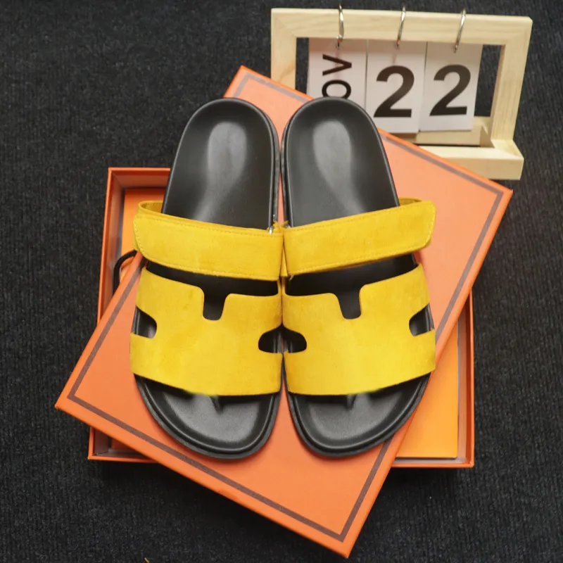 Zapatillas para mujer Zapatillas de diseñador para hombre Suelas Sandalias de playa informales de verano Cuero genuino de primer