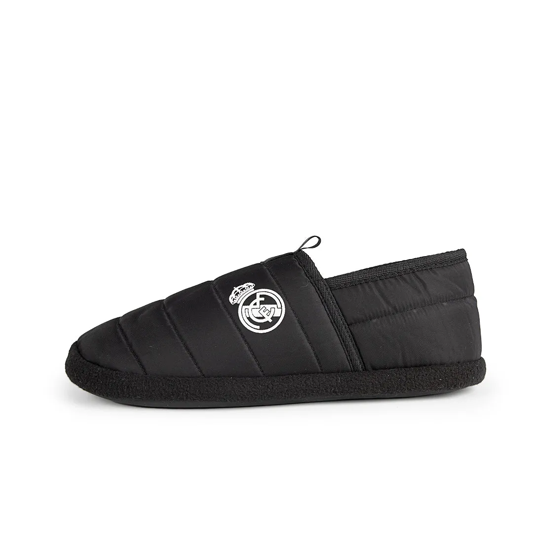 ZAPATILLAS REAL MADRID CF OFICIALES TEMPORADA 2425 ACOLCHADAS CERRADAS